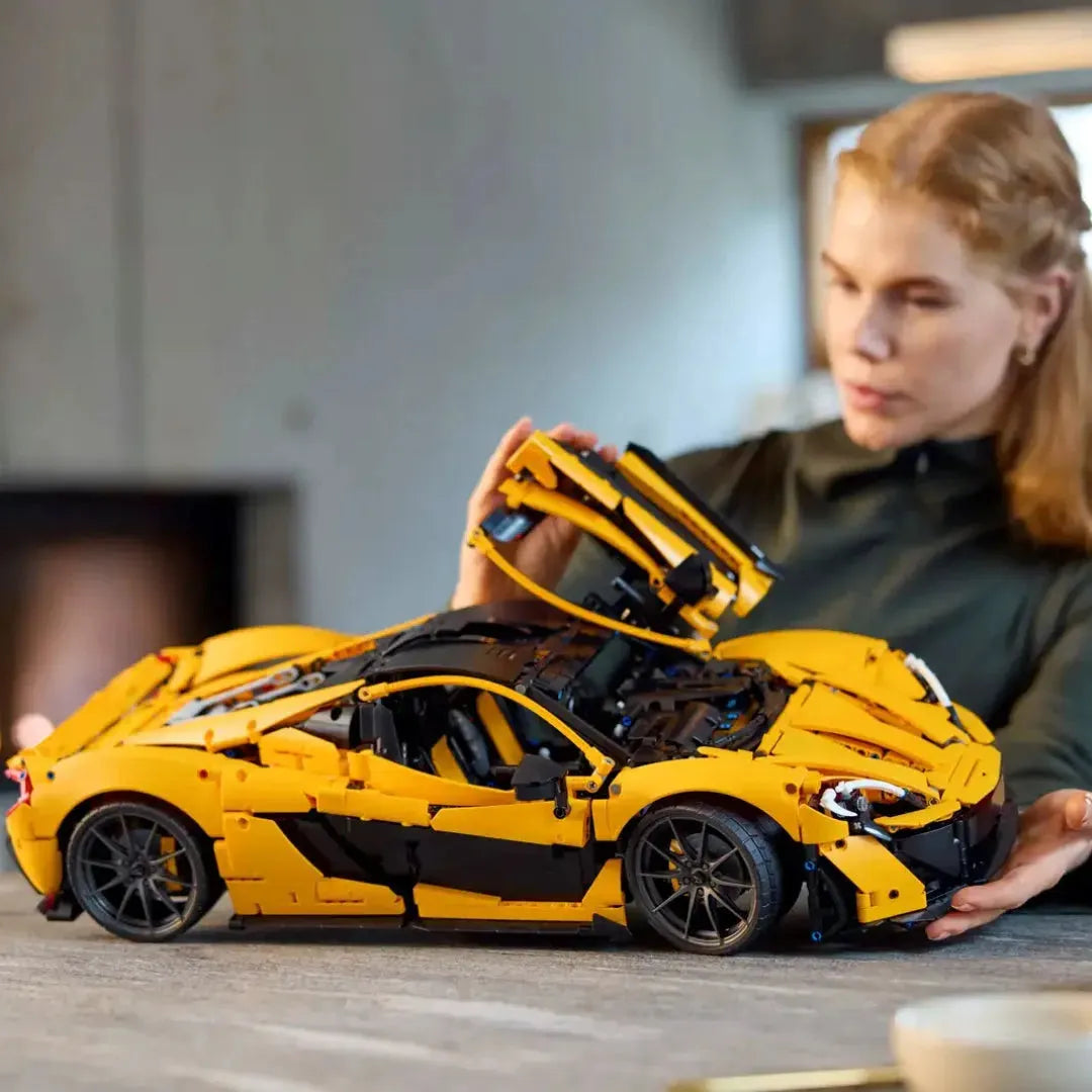 McLaren P1 (3893 pièces)
