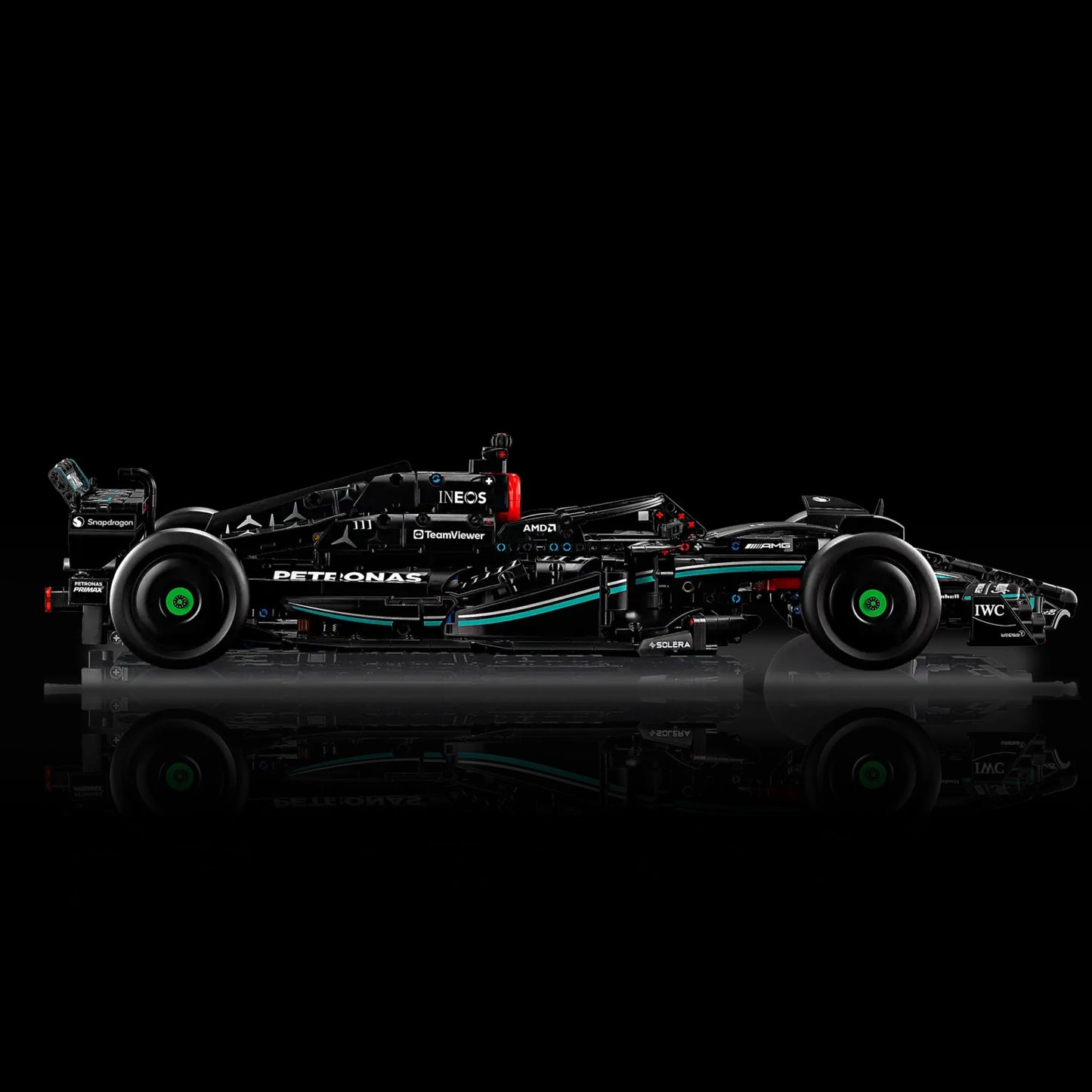 Formule 1 - Mercedes-AMG F1 W14 (1642 pièces)